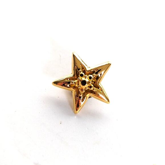 Vintage Estate Rich Gold Tone Textured Star Lapel Pin Brooch Pin - Picture 1 of 3